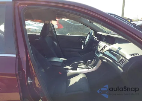 2015 Honda Accord Sport z USA, uszkodzony, nr VIN 1HGCR2F54FA191007